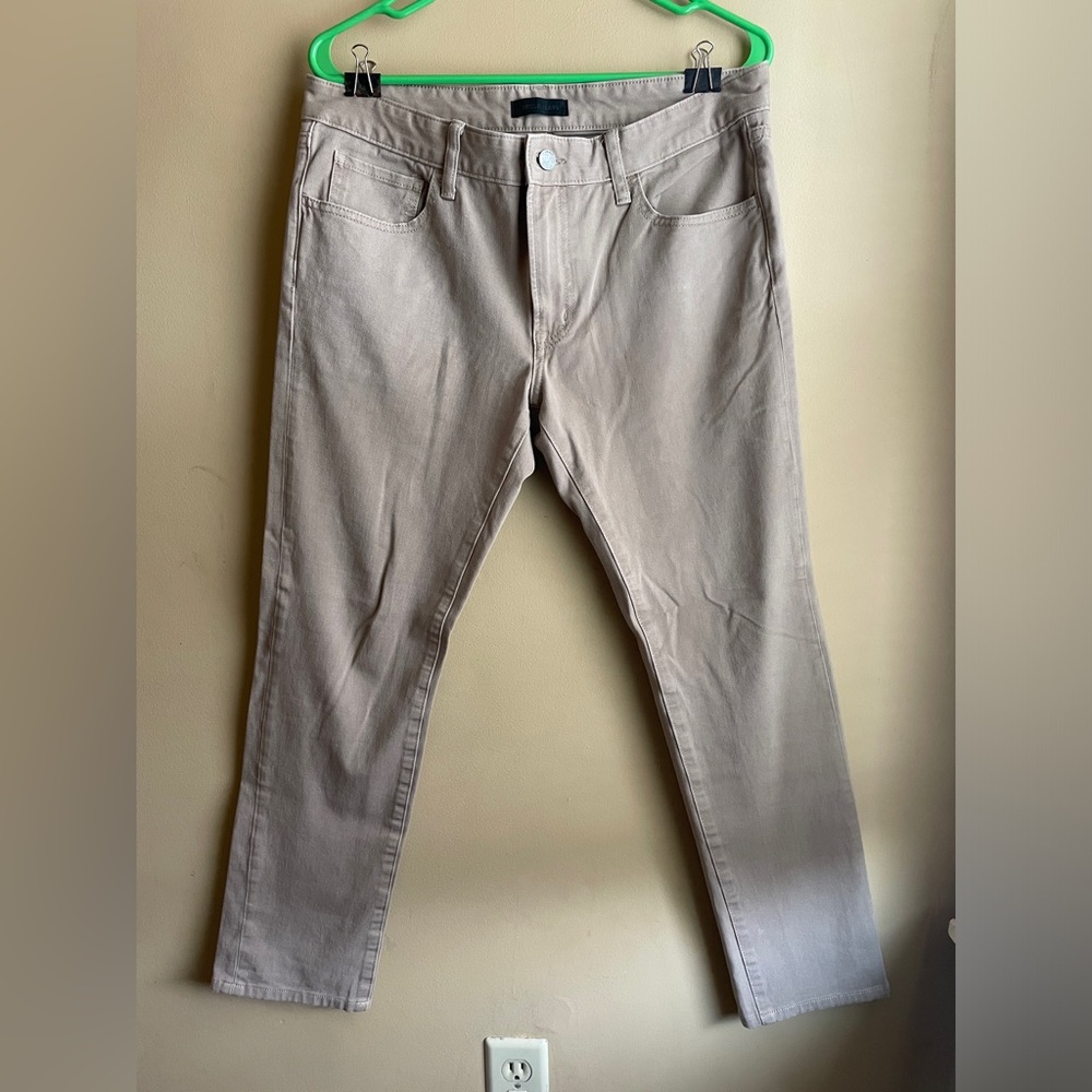 Uniqlo slim fit chinos. Tag says 32/34 but these are significantly shorter